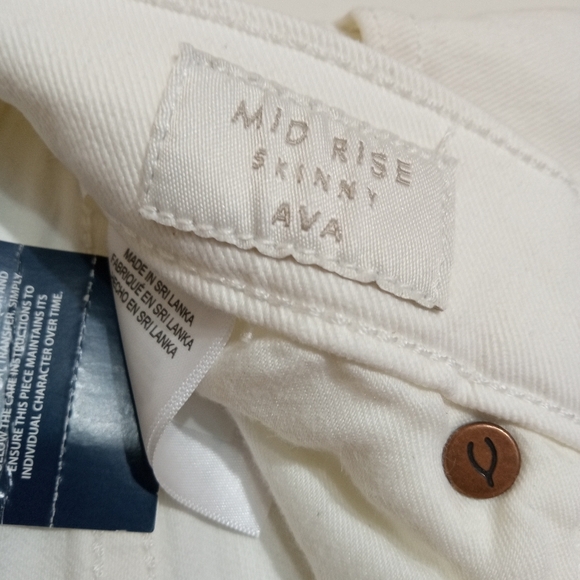 Lucky Brand Ava performance stretch mid rise skinny ankle jeans in white - Picture 6 of 11